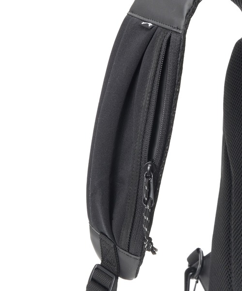 BILLABONG（ビラボン）の「BILLABONG メンズ 【A/DIV.】UTILITY ONE SHOULDER ショルダーバッグ 7L【2025年秋冬モデル】/ビラボンロゴショルダーバッグ（ショルダーバッグ・メンズ・ブラック・FREE）」の11枚目の写真