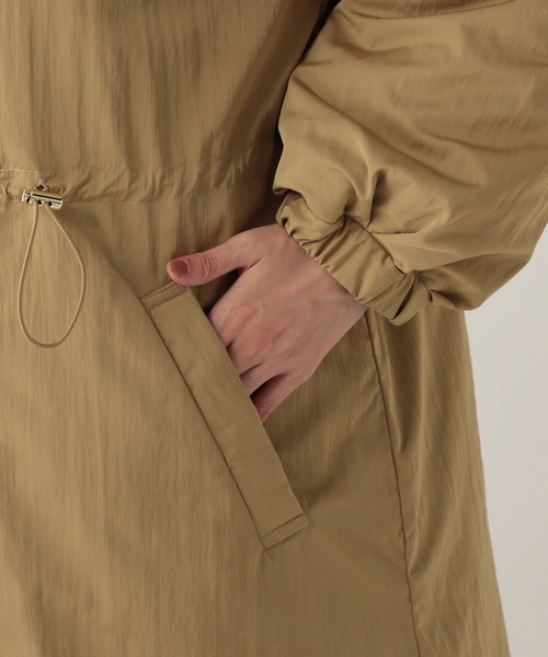 Elura（エルーラ）の「スタンドカラー中綿コート/571754（ダウンジャケット/コート・レディース・キャメル/ブラック・FREE）」の17枚目の写真