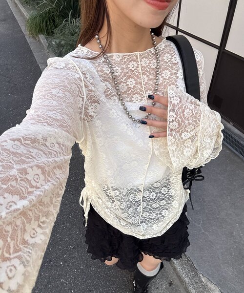 CIAOPANIC(チャオパニック)の「袖ティアードシャーリングレーストップス(Tシャツ/カットソー・レディース・オフホワイト/ブラック/アイボリー/ブラウン・ONE SIZE)」の3枚目の写真