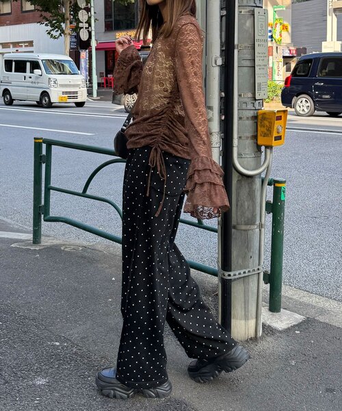 CIAOPANIC(チャオパニック)の「袖ティアードシャーリングレーストップス(Tシャツ/カットソー・レディース・オフホワイト/ブラック/アイボリー/ブラウン・ONE SIZE)」の21枚目の写真