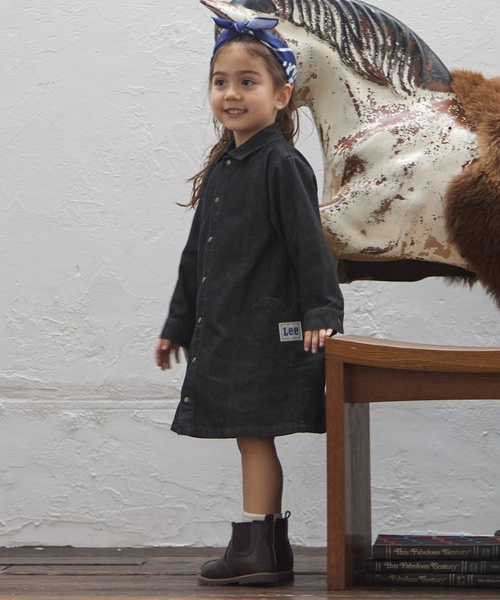 petit main（プティマイン）の「【Lee】デニムワンピース（シャツワンピース・キッズ・サックスブルー/チャコール・100cm/120cm/130cm/110cm/80ｃｍ/90cm）」の2枚目の写真