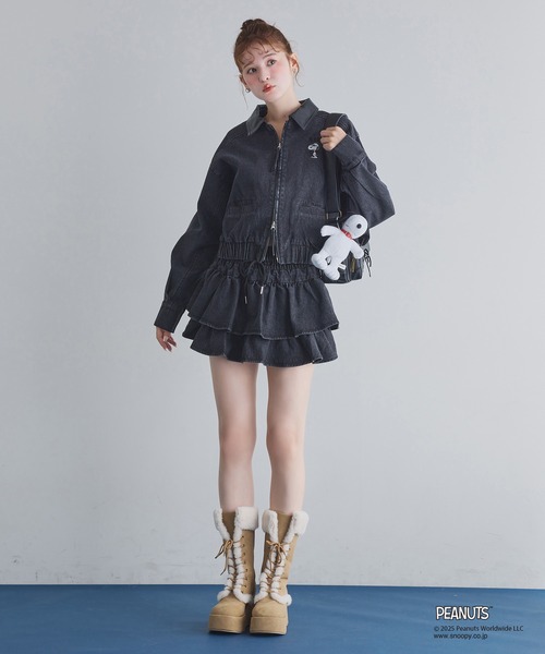 one after another NICE CLAUP（ワンアフターアナザーナイスクラップ）の「【PEANUTSコラボ】セットアップ対応/フリルミニスカート（スカート・レディース・ブラック/ブラウン系その他/ブルー・FREE）」の4枚目の写真