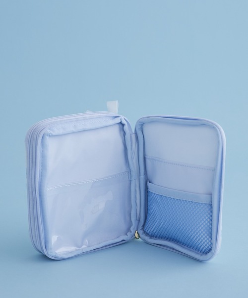 Maison de FLEUR（メゾンドフルール）の「リボンプリントマルチケース（ポーチ・レディース・ライトブルー/ブラック/ピンク・FREE）」の10枚目の写真