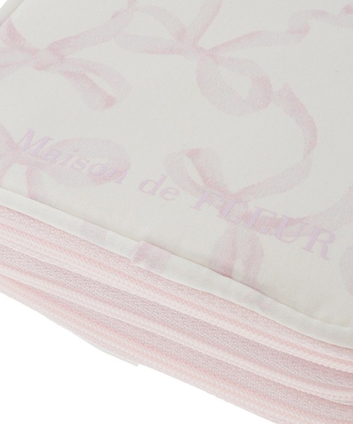 Maison de FLEUR（メゾンドフルール）の「リボンプリントマルチケース（ポーチ・レディース・ライトブルー/ブラック/ピンク・FREE）」の18枚目の写真