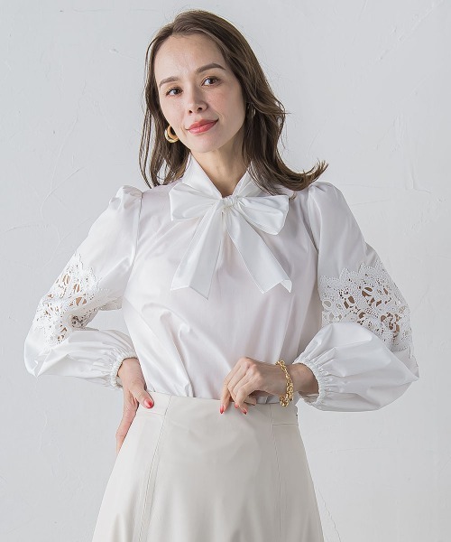 Viaggio Blu(ビアッジョブルー)の「袖レースブラウス≪洗濯機で洗える≫(シャツ/ブラウス・レディース・ホワイト/ネイビー/ベージュ/ピンク・M/S/L)」の6枚目の写真