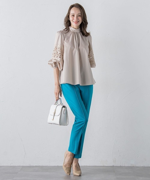 Viaggio Blu(ビアッジョブルー)の「袖レースブラウス≪洗濯機で洗える≫(シャツ/ブラウス・レディース・ホワイト/ネイビー/ベージュ/ピンク・M/S/L)」の14枚目の写真