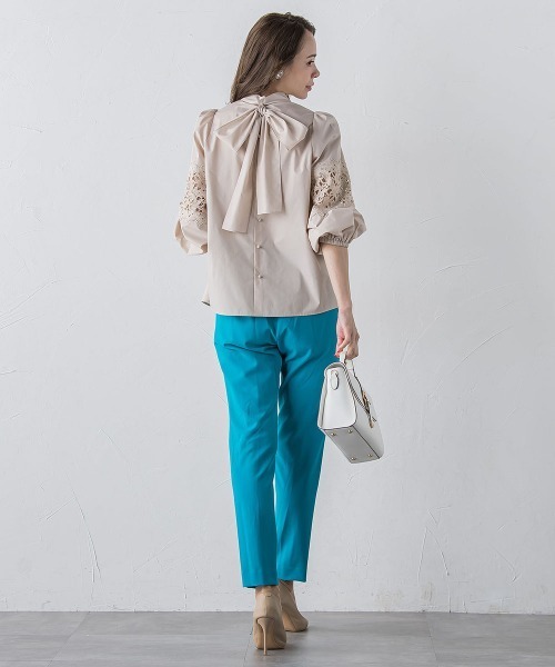 Viaggio Blu(ビアッジョブルー)の「袖レースブラウス≪洗濯機で洗える≫(シャツ/ブラウス・レディース・ホワイト/ネイビー/ベージュ/ピンク・M/S/L)」の17枚目の写真