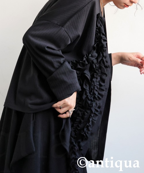 antiqua（アンティカ）の「フリルカーディガン（ニット/セーター・レディース・ブラック/グレー・ONESIZE）」の5枚目の写真