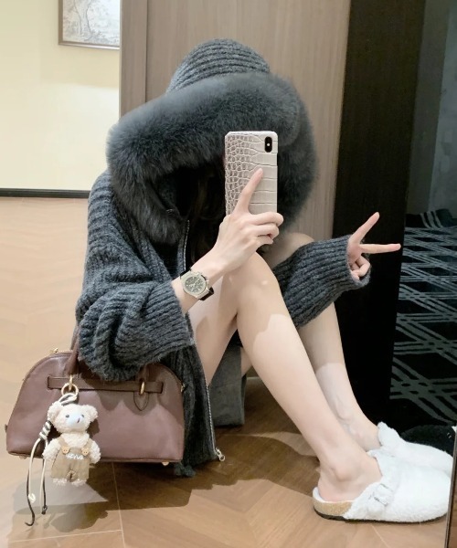 セール】【秋冬新作】ファーフードニットジップパーカー（ニット