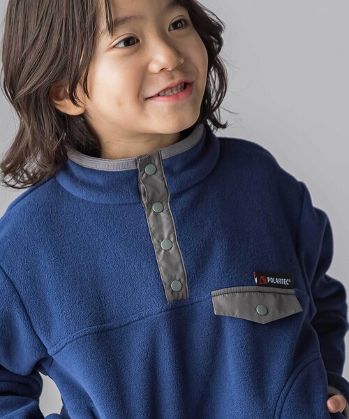BeBe(ベベ)の「【POLARTEC(ポーラテック)】フリースパイピングハイネックプルオーバー(スウェット・キッズ・グレー/ブルー・140cm/130cm/150cm)」の5枚目の写真