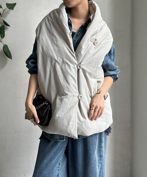 DouDou（ドゥドゥ）の「【WEB限定】ストールライクファーバーダウンベスト（ベスト・レディース・ブラック/ブラウン/ライトグレー・FREE）」の20枚目の写真