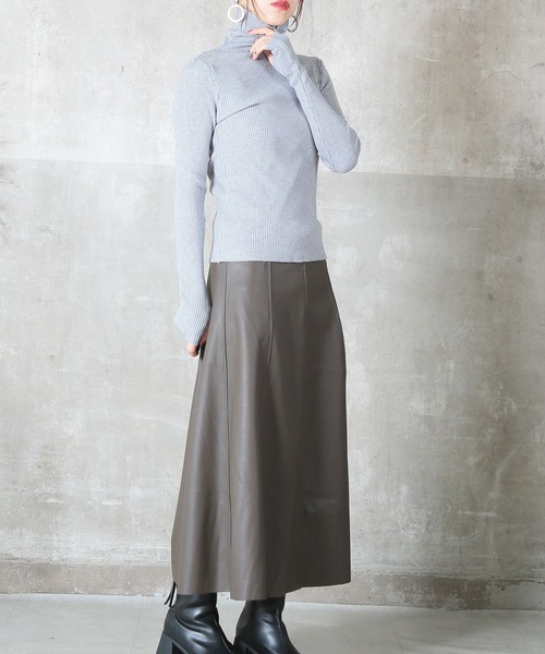 CLOVER DEPOT(クローバーデポ)の「素肌タッチリブタートルニット(CLOVER DEPOT)(ニット/セーター・レディース・スカイブルー/ブラック/ライトグリーン/ホワイト/ベージュ/ダークグレー/ブラウン・FREE)」の11枚目の写真