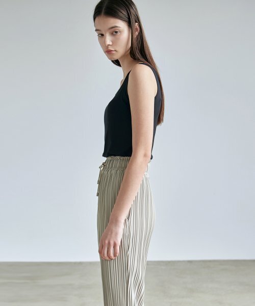 NICK&NICOLE(ニックアンドニコール)の「BASIC COTTON SLEEVELESS_BLACK(Tシャツ/カットソー・レディース・その他・FREE)」の3枚目の写真