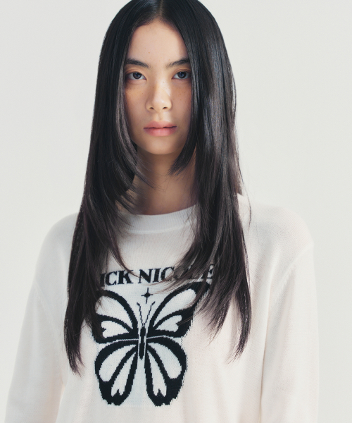 NICK&NICOLE(ニックアンドニコール)の「BOLD BUTTERFLY JAQUARD KNIT_IVORY(ニット/セーター・レディース・その他・FREE)」の2枚目の写真