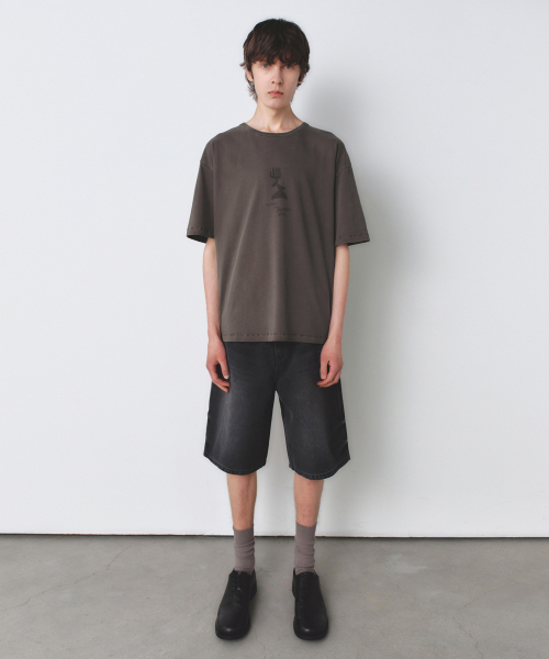 INSILENCE（インサイロンス）の「フェイデッドグラフィックTシャツ BROWN（Tシャツ/カットソー・レディース・その他・SMALL/MEDIUM/LARGE）」の2枚目の写真