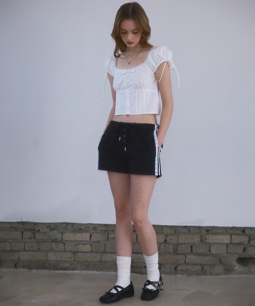 ROSEFRANTZ（ロゼフランツ）の「Lace Track Shorts [Black]（その他パンツ・レディース・ブラック・MEDIUM/SMALL）」の3枚目の写真