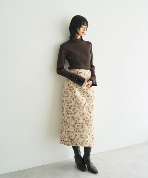 YECCA VECCA(イェッカヴェッカ)の「ジャガードナロースカート(スカート・レディース・ベージュ/ネイビー・S/M)」の3枚目の写真