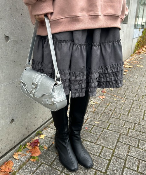 LAC-VERT（ラック・ヴェール）の「ボリュームフリルティアードスカート（スカート・レディース・ネイビー/ホワイト/ブラック/チャコールグレー・FREE）」の6枚目の写真