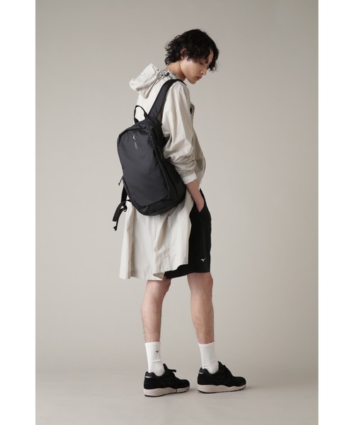 MARGARET HOWELL（マーガレットハウエル）の「NYLON RIPSTOP（バックパック/リュック・レディース・ブラック・FREE）」の4枚目の写真