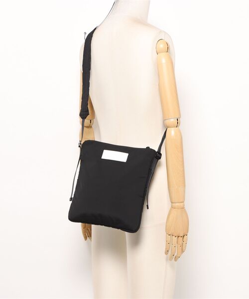 Manhattan Portage（マンハッタンポーテージ）の「RUBIN BAG PADDED POLYESTER POPLIN（ショルダーバッグ・メンズ・ブラック・X-SMALL）」の21枚目の写真