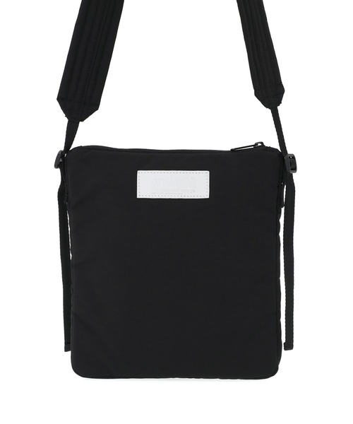 Manhattan Portage（マンハッタンポーテージ）の「RUBIN BAG PADDED POLYESTER POPLIN（ショルダーバッグ・メンズ・ブラック・X-SMALL）」の3枚目の写真