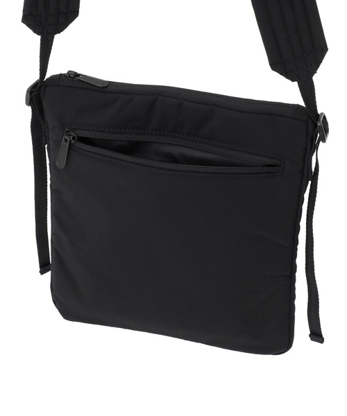 Manhattan Portage（マンハッタンポーテージ）の「RUBIN BAG PADDED POLYESTER POPLIN（ショルダーバッグ・メンズ・ブラック・X-SMALL）」の8枚目の写真
