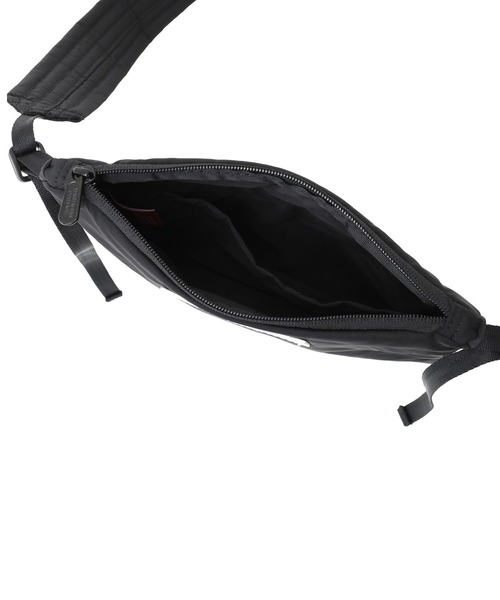 Manhattan Portage（マンハッタンポーテージ）の「RUBIN BAG PADDED POLYESTER POPLIN（ショルダーバッグ・メンズ・ブラック・X-SMALL）」の9枚目の写真