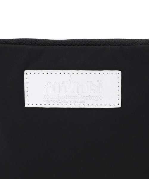 Manhattan Portage（マンハッタンポーテージ）の「RUBIN BAG PADDED POLYESTER POPLIN（ショルダーバッグ・メンズ・ブラック・X-SMALL）」の10枚目の写真