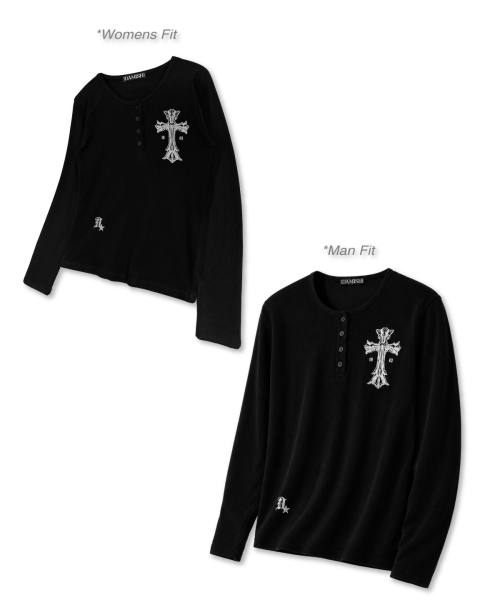 DAMISH(ダミシュ)の「ゴシッククロスヘンリーネックロングスリーブ_ブラック(Tシャツ/カットソー・レディース・ブラック・FREE/1/2)」の6枚目の写真