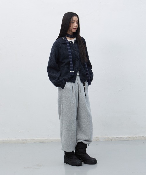 GENERAL IDEA(ジェネラルアイデア)の「【GENERAL IDEA】ブークレニットカーディガン / BOUCLE COLLAR POCKET CARDIGAN(カーディガン/ボレロ・レディース・ネイビー/オリーブ/ワイン・S/M/L)」の15枚目の写真