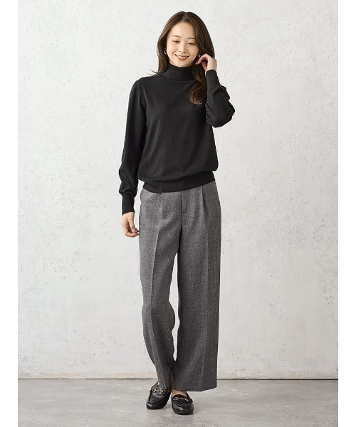 Perfect Suit FActory(パーフェクトスーツファクトリー)の「【Smart Pick!/レディス】しっとり肌触り タートルネックニット カシミヤタッチシリーズ(Tシャツ/カットソー・レディース・ベージュ/ネイビー/ブラック・M/L/LL/S)」の19枚目の写真