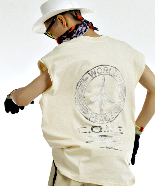 COME（シーオーエムイー）の「[UNISEX] WORLD PEACE Oversized Raw Edge Sleeveless T-Shirt (Beige)（Tシャツ/カットソー・レディース・その他・1(M)/2(L)）」の4枚目の写真