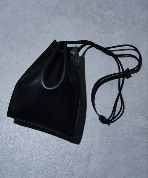 MAISON CLUB(メゾンクラブ)の「【MAISON CLUB】SPECIAL new drawstring bag ドローストリングバッグ 巾着ショルダー(ショルダーバッグ・メンズ・ブラック系その他2/ブラック系1/グレー・FREE)」の19枚目の写真