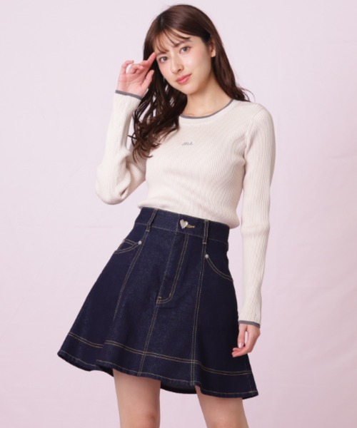 JILL by JILL STUART(ジルバイジルスチュアート)の「◇ハートボタンフレアミニスカート(スカート・レディース・ブルー/ネイビー・SMALL/MEDIUM)」の2枚目の写真