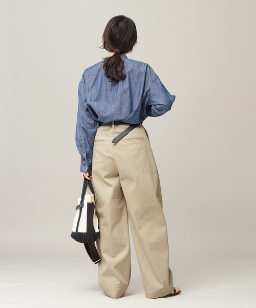 journal standard L'essage（ジャーナルスタンダードレサージュ）の「《追加4》【金子綾さん着用】CP タックチノパンツ（チノパンツ・レディース・ブラック/ベージュ・40/38/36/34）」の11枚目の写真