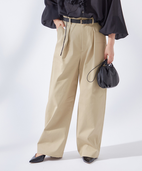 journal standard L'essage（ジャーナルスタンダードレサージュ）の「《追加4》【金子綾さん着用】CP タックチノパンツ（チノパンツ・レディース・ブラック/ベージュ・40/38/36/34）」の21枚目の写真