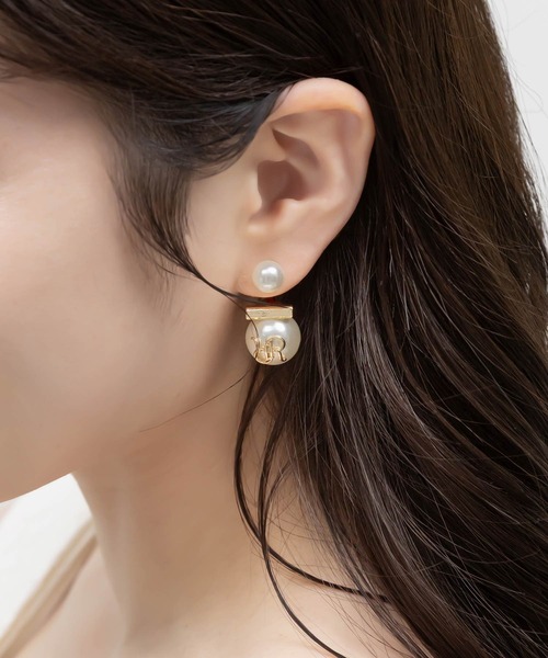 RANDA（ランダ）の「モノグラムパールピアス（ピアス（両耳用）・レディース・シルバー/ゴールド・FREE）」の2枚目の写真