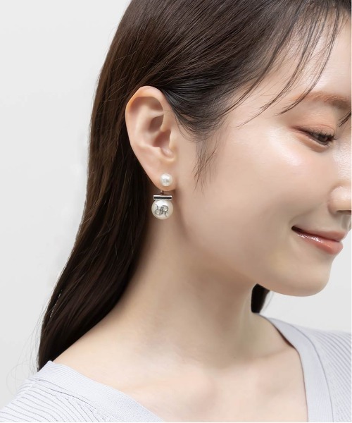 RANDA（ランダ）の「モノグラムパールピアス（ピアス（両耳用）・レディース・シルバー/ゴールド・FREE）」の5枚目の写真