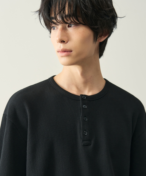 ROTEMBER（ローテンバー）の「ワッフルヘンリーネックハーフTシャツ [ 4 COLOR ]（Tシャツ/カットソー・メンズ・ホワイト/ブラック/ネイビー/グレー・MEDIUM/LARGE/X-LARGE）」の7枚目の写真