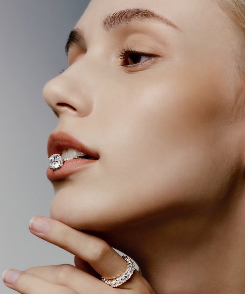 RAINDROP JEWELRY（レインドロップジュエリー）の「レインドロップ ヘイロ セット ソリテール プロンリング（リング・レディース・その他・11号/13号/17号/19号/15号）」の3枚目の写真