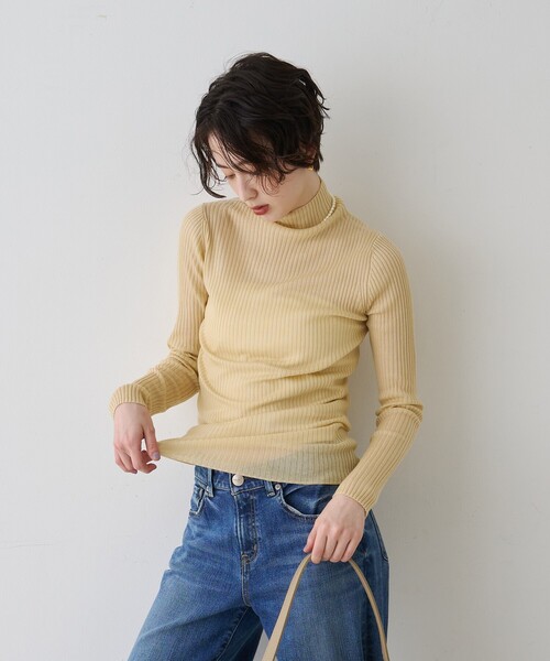 Rouge vif(ルージュヴィフ)の「防縮Wシアータートルリブニット(ニット/セーター・レディース・イエロー/オフホワイト/ブラック・フリー)」の5枚目の写真