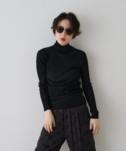 Rouge vif(ルージュヴィフ)の「防縮Wシアータートルリブニット(ニット/セーター・レディース・イエロー/オフホワイト/ブラック・フリー)」の10枚目の写真