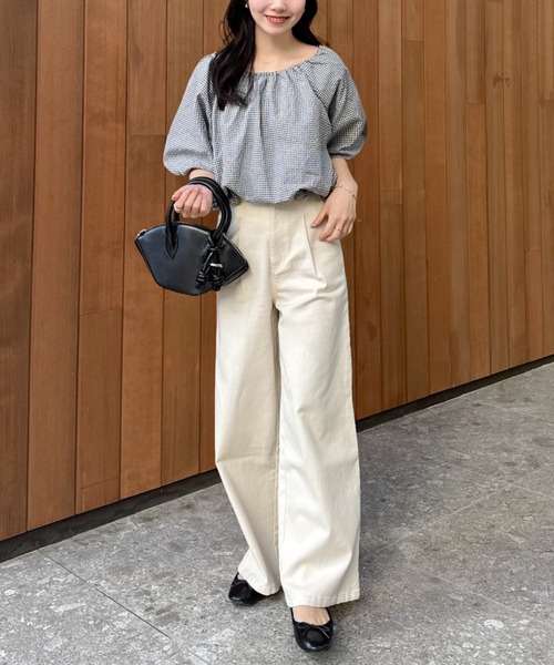 hinari（ヒナリ）の「タックワイドデニムパンツ（デニムパンツ・レディース・アイボリー/ライトブルー/ブラック・SMALL/X-SMALL/FREE）」の11枚目の写真