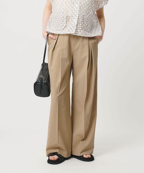 BEAUTY&YOUTH UNITED ARROWS（ビューティーアンドユースユナイテッドアローズ）の「2タック ワイドパンツ 吸水速乾 防シワ ウォッシャブル（その他パンツ・レディース・ダークグレー/ベージュ/モカ・XS/S/M）」の3枚目の写真