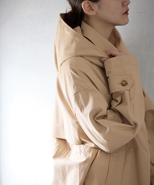 IENA（イエナ）の「撥水ステンカラーコート（ステンカラーコート・レディース・チャコールグレー/ベージュ・36/38）」の11枚目の写真