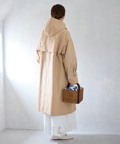 IENA（イエナ）の「撥水ステンカラーコート（ステンカラーコート・レディース・チャコールグレー/ベージュ・36/38）」の14枚目の写真