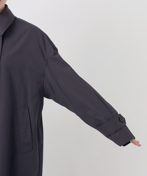 IENA（イエナ）の「撥水ステンカラーコート（ステンカラーコート・レディース・チャコールグレー/ベージュ・36/38）」の22枚目の写真