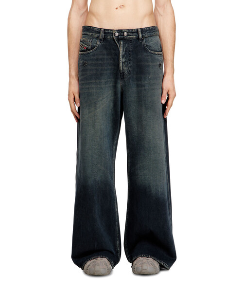 DIESEL（ディーゼル）の「ウィメンズ リラックスフィットデニムパンツ 1996 D-SIRE L.30（デニムパンツ・レディース・インディゴブルー・29inch/30inch/27inch/28inch/25inch/26inch/24inch/23inch）」の5枚目の写真