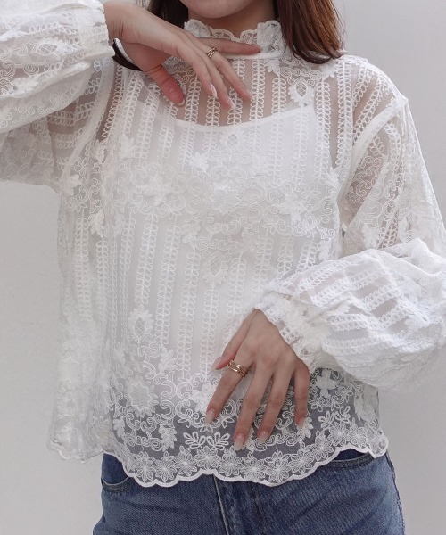 CORNERS(コーナーズ)の「ボリュームスリーブハイネックレーストップス(インナー付き)(シャツ/ブラウス・レディース・ホワイト/ベージュ系その他/ブラック・M)」の18枚目の写真