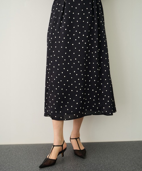 ROPE'（ロペ）の「ドットプリントウエストベルトワンピース（ワンピース・レディース・ネイビー/ベージュ・38/36）」の8枚目の写真